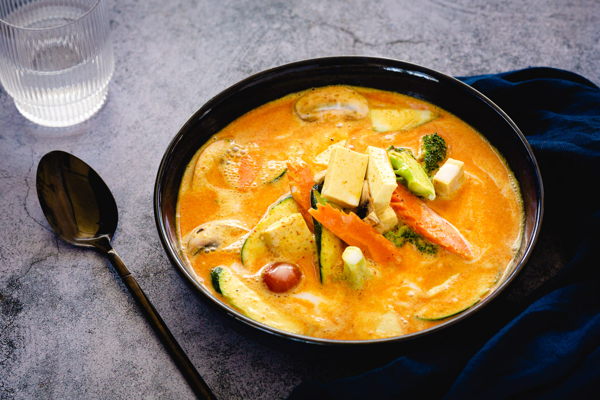Thai vegetarian curry with tofu and fresh vegetables